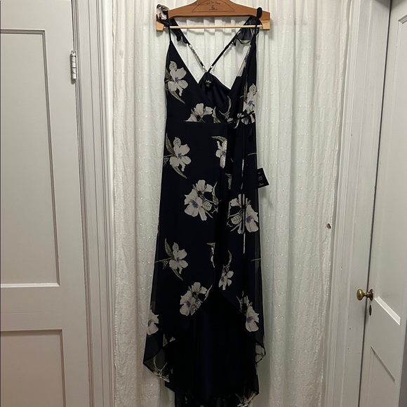 Lulus Dress Small Navy Floral Wrap Frilly Feminine Flirty Romantic Festival NWT - Picture 2 of 16